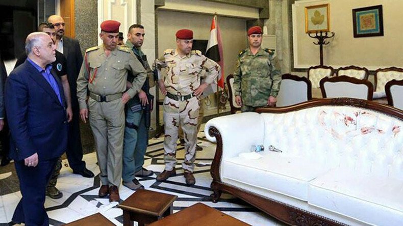 Iraqis rip into Prime Minister Abadi’s reaction to stained white sofa following protest