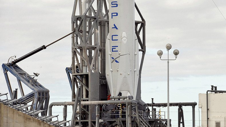 SpaceX confident about late-night launch, not so much the landing