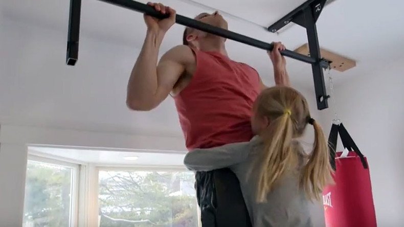 ‘Pull-Up Guy’ Ron Cooper smashes Guinness World Records