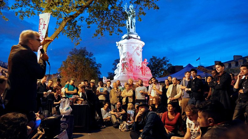 ‘Democracy, where are you?’ Clashes erupt after French govt forces through labor law