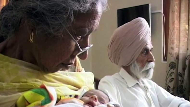 72yo Indian gives birth to her first baby, 20 years after menopause (VIDEO)