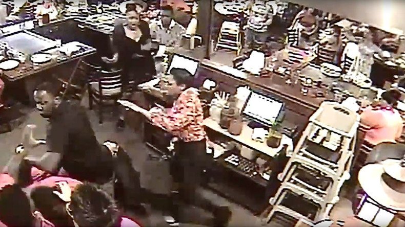 ‘Smile’ sparks wild Mother’s Day restaurant brawl between patrons and staff (VIDEO)