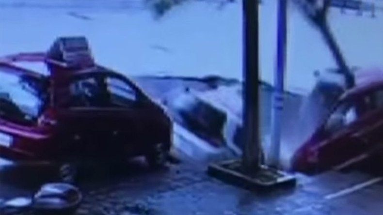 Watch how giant sinkhole swallows four cars in China (VIDEO)