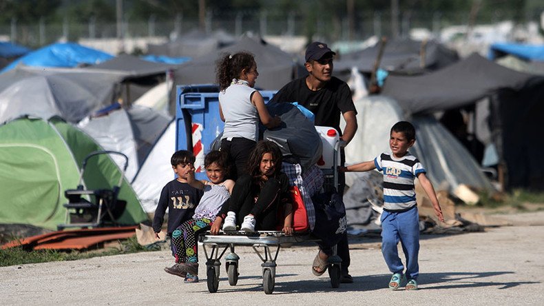 Greece to raze Idomeni refugee camp, relocate migrants to ‘hospitality areas’