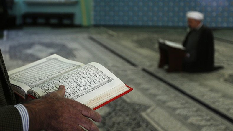 Sweden funds imam courses to curb extremism