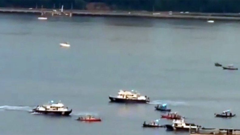 Plane crash in Hudson River, search and rescue ongoing