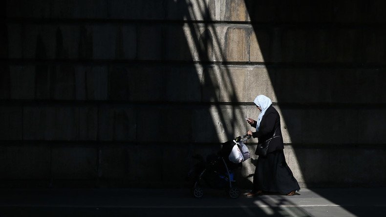 Sharia law in UK: family counseling or women abuse?