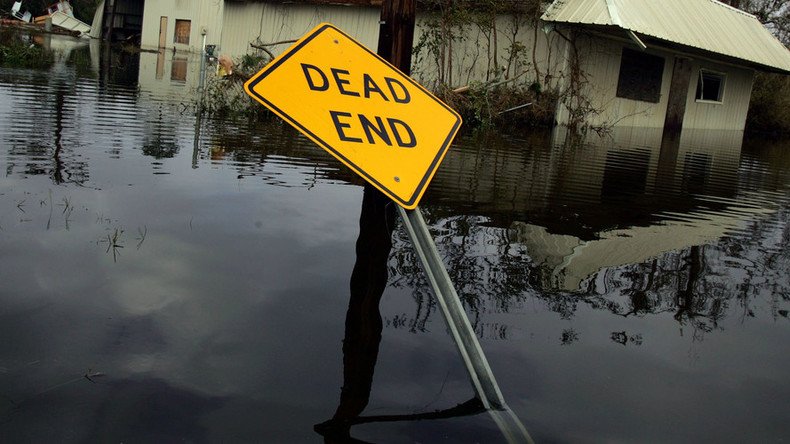 Texas floods cause blackout, mass evacuations in prisons