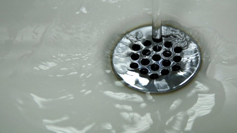 Flint water quality improving, good enough for bathing - researchers