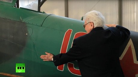 WWII pilots revisit their planes, share wartime stories in touching video