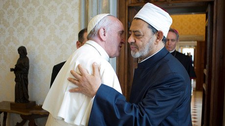 ‘Our meeting is our message’: Pope Francis hugs top imam during Vatican meeting