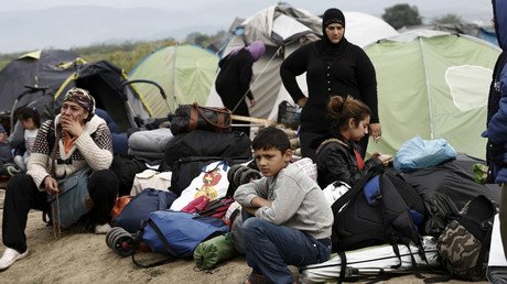 Greece starts clearing Idomeni migrant camp dubbed ‘modern Dachau’ (VIDEO)