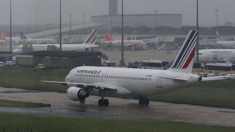 Air France unions plan to strike amid Euro 2016 tournament