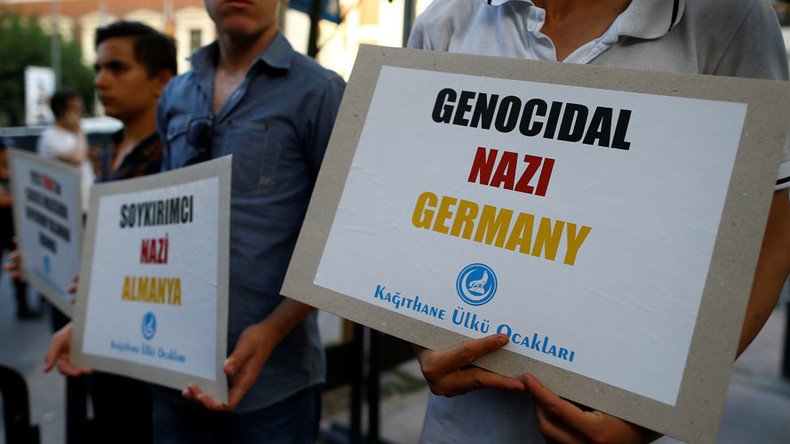 ‘They burned Jews, now slander us’: Protests in Turkey over German motion on genocide (VIDEO)
