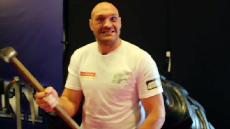 Tyson Fury threatens Klitschko with an axe (VIDEO)