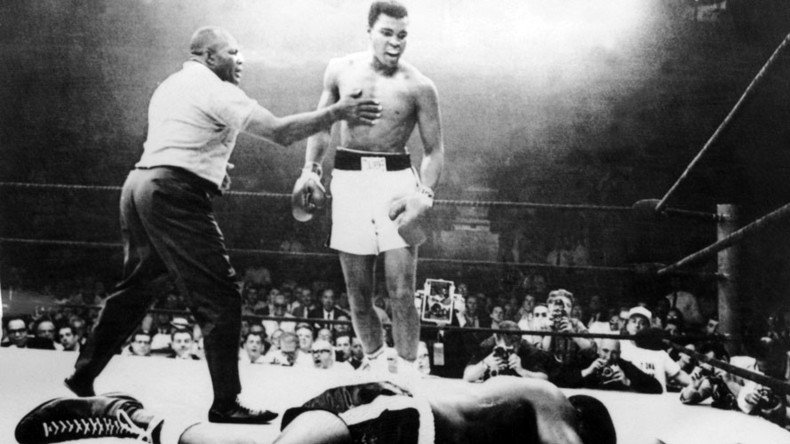 Boxing legend Muhammad Ali dies at age 74