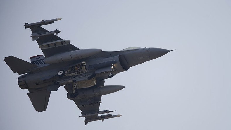 F-16 jets collide in mid-air over Georgia, pilots eject