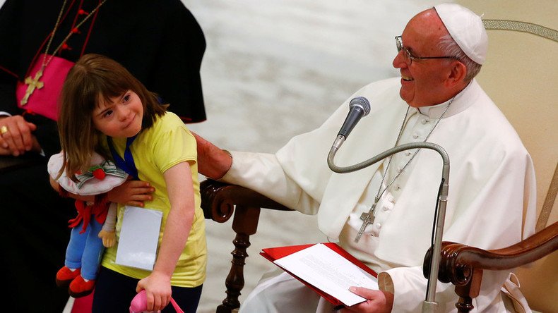 Obsession': Pope Francis decries pursuit of body perfection during mass for  disabled — RT World News