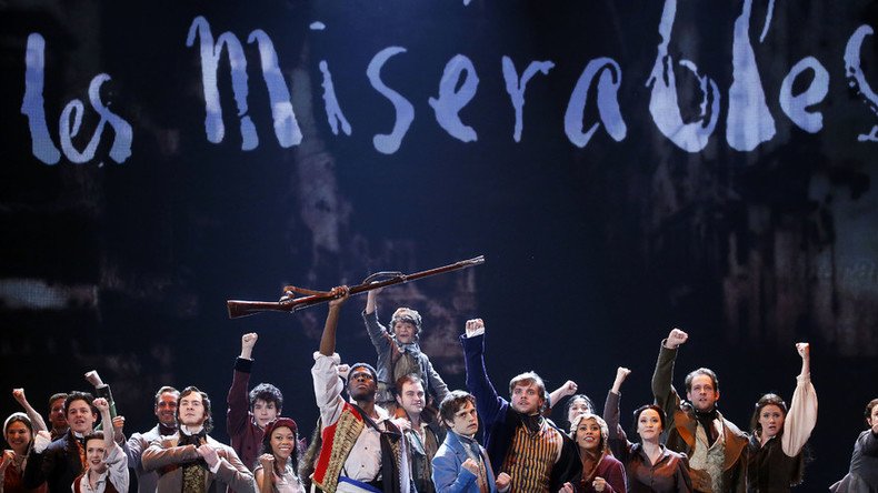 Gay kiss censored from ‘Les Miserables’ production in Singapore