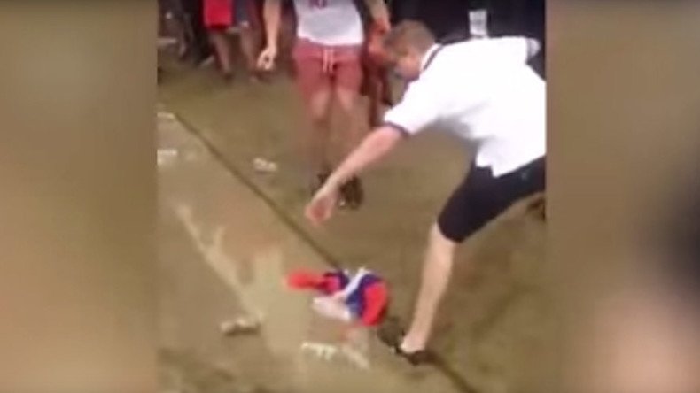 England football ‘fans’ stamp, spit and urinate on Russian flag at Euro 2016 (VIDEO) 