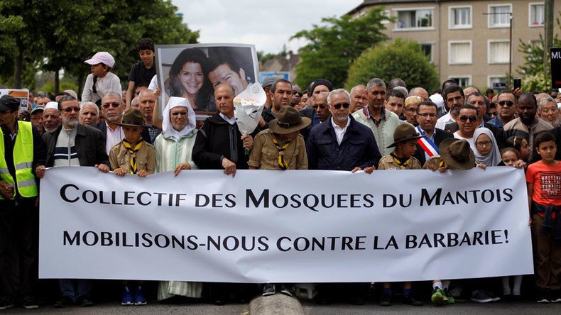 ‘I am the police’: French Muslims rally to honor police officers killed by extremist