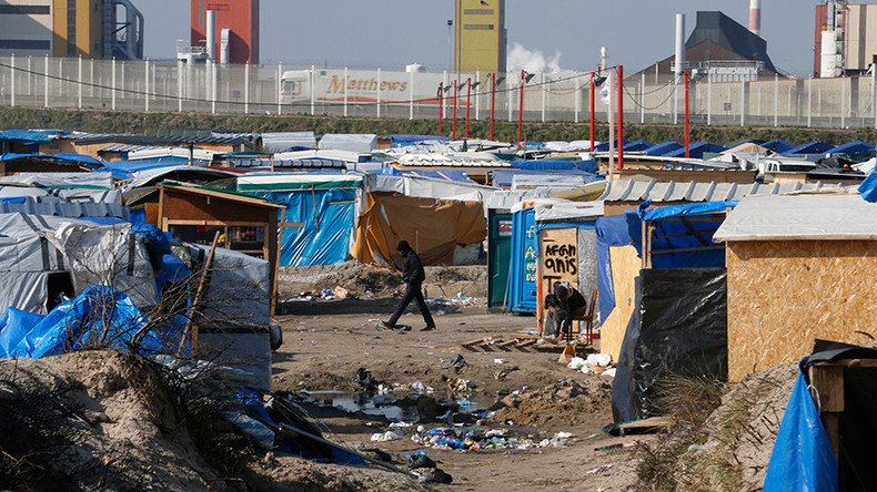 Calais migrants camp alive despite clampdown, asylum seekers flood other coastal towns 