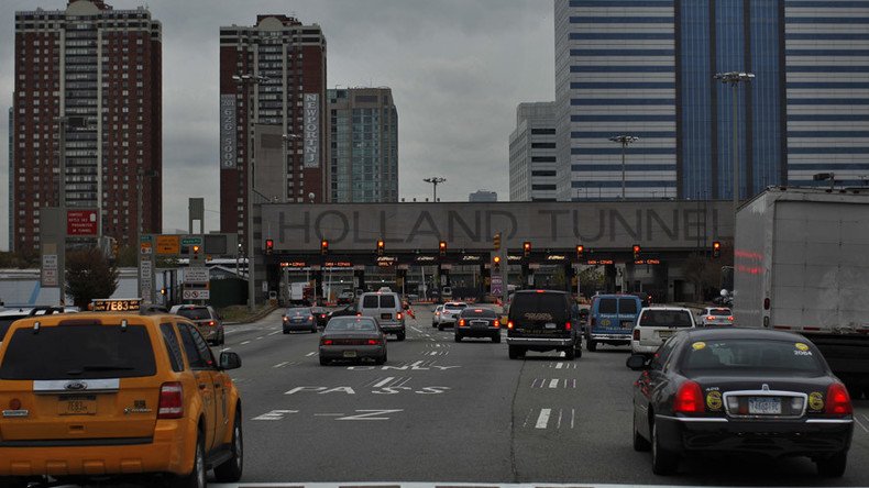 3 arrested in New York’s Holland Tunnel with loaded rifles, body armor - report