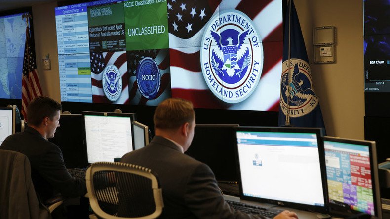 DHS analyst caught with weapons, may have planned violence against senior staff – court documents