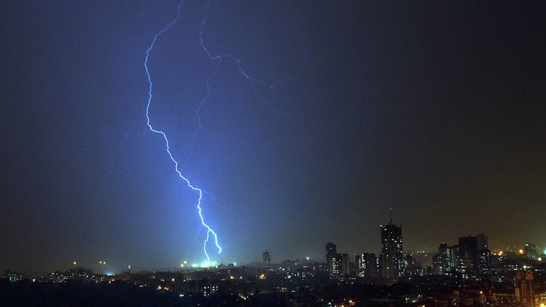 Nearly 100 killed by lightning strikes in India in 2 days (VIDEO)