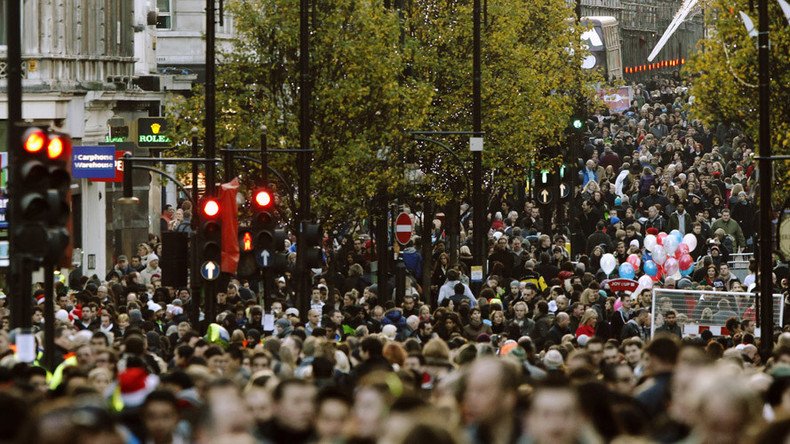 UK population grew by 500,000 to 65.1mn last year