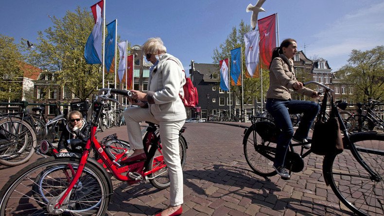 Amsterdam wants to take London's crown as global financial hub