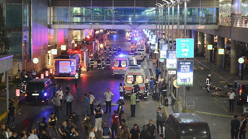 Turkish airport blast caught on camera (GRAPHIC VIDEO)