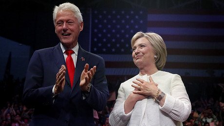 Bill Clinton’s secret meeting with Loretta Lynch sparks suspicions over Hillary email scandal 