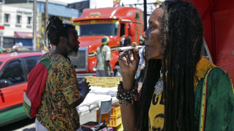 Jamaican cannabis kiosks at airports could give tourists legal highs