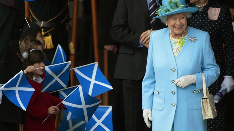 Queen calls for calm but never mentions Brexit in opening Scottish Parliamentary session
