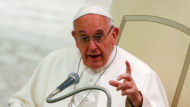 ‘Caress with the right hand, strike with the left’: Pope Francis condemns Syrian arms suppliers