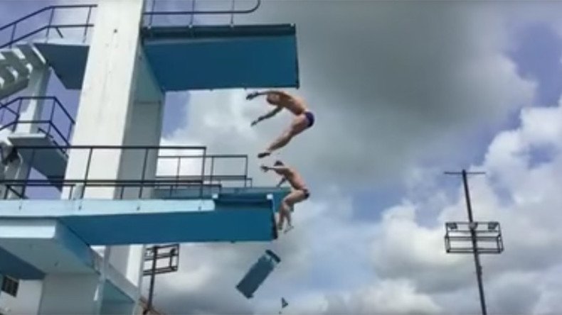 Board collapses during Olympic training for synchronized diving (VIDEO)