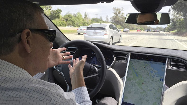 Tesla’s Autopilot back in spotlight as 2nd self-driving crash reported