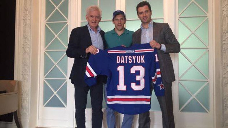 It's official: Pavel Datsyuk signs with KHL's SKA St. Petersburg