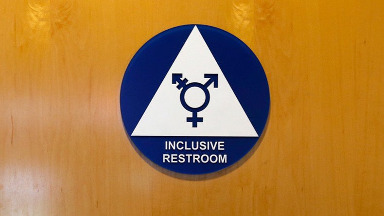 10 states sue Obama administration over transgender bathroom rules