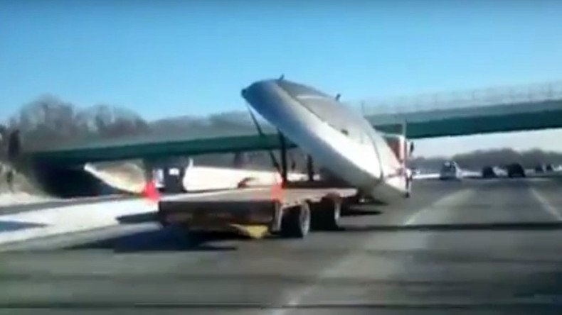Couldn’t find spaceman, illegally parked UFO gets towed (VIDEO)
