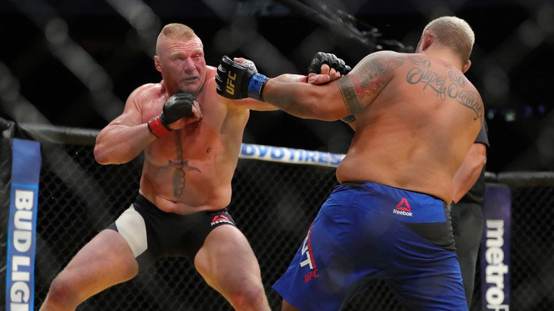 Brock Lesnar beats Mark Hunt in UFC 200 return