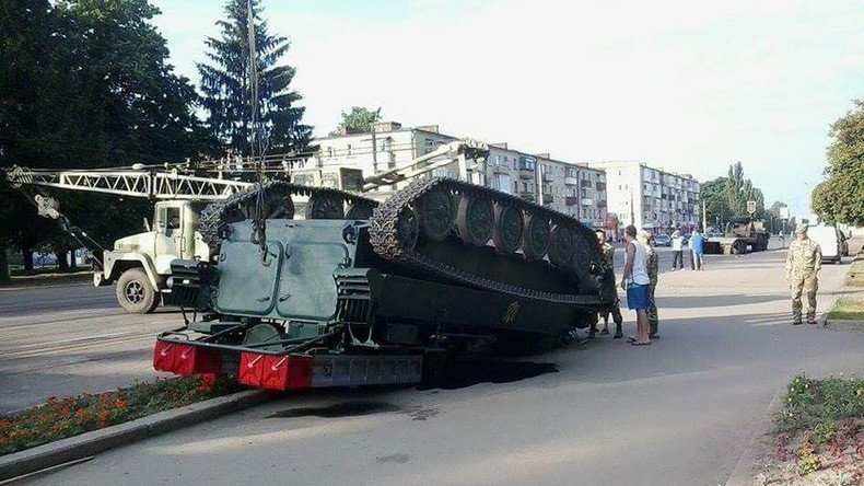 Load fail: SAM launcher brought for military show in Ukraine flips over (PHOTOS)
