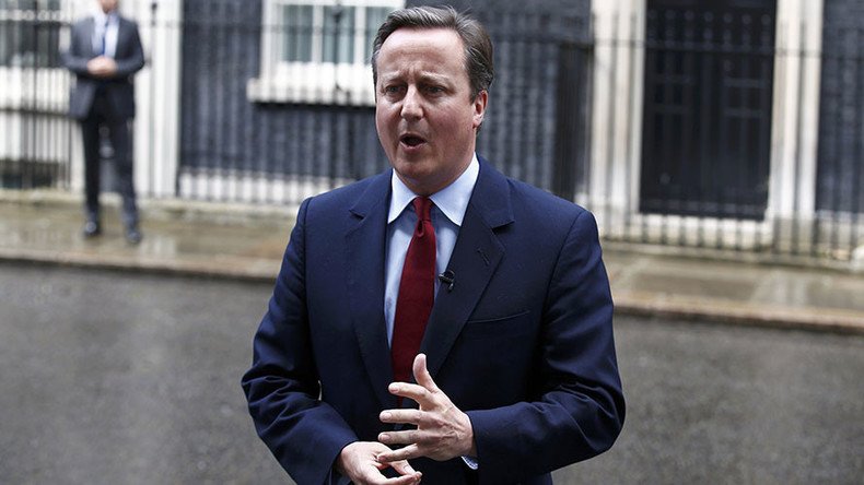‘Doo doo doo doo, right, good’: Cameron hums merry tune after announcing departure (VIDEO)