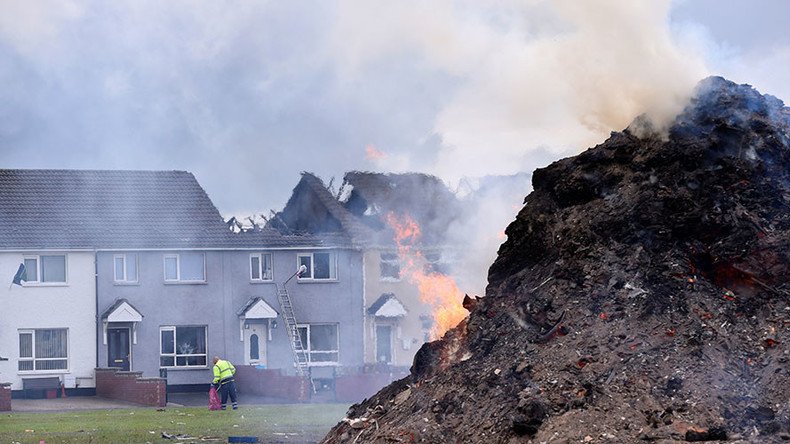 Epic bonfires light up Northern Ireland skies & destroy homes during 11th Night celebrations (VIDEO)