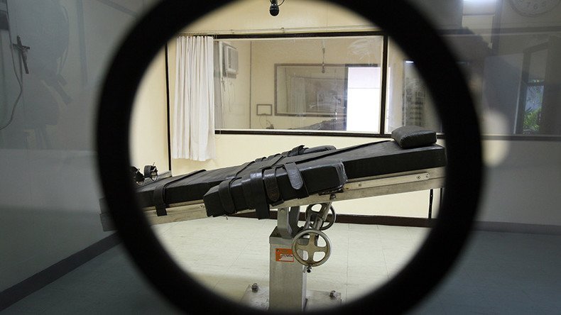 After 11-year break, Arkansas to resume executions with new lethal injection drugs