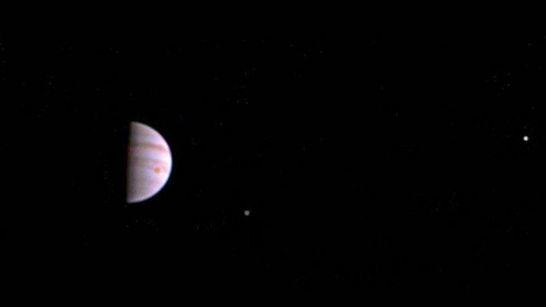 Juno delivers first Jupiter color image since entering orbit (PHOTO)