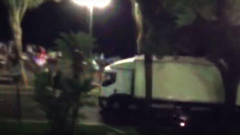 Moment of truck rampage in Nice captured on video (GRAPHIC)