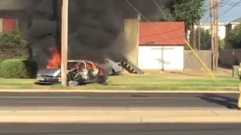 Drunk driver’s car bursts into flames after hitting electricity pole in Texas (VIDEO) 