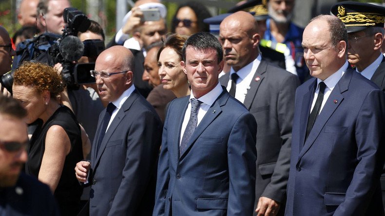 French PM Manuel Valls booed before & after minute of silence in Nice (VIDEO)